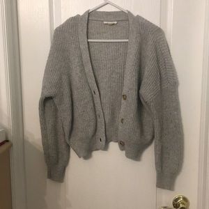 grey cropped cardigan